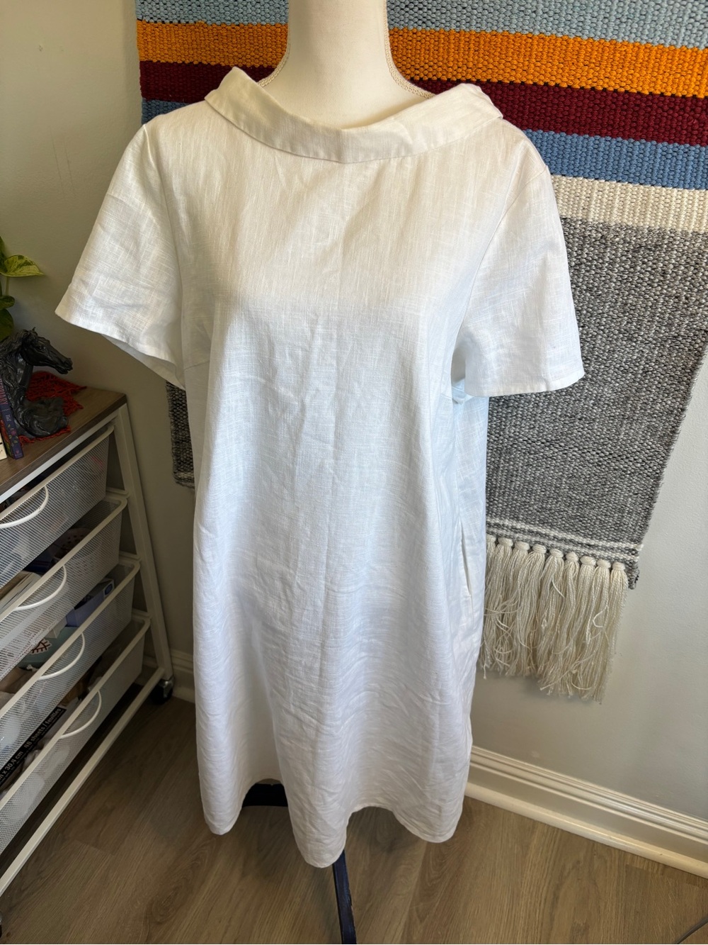Le Muse Linen Short-Sleeve White Midi Shift Dress
